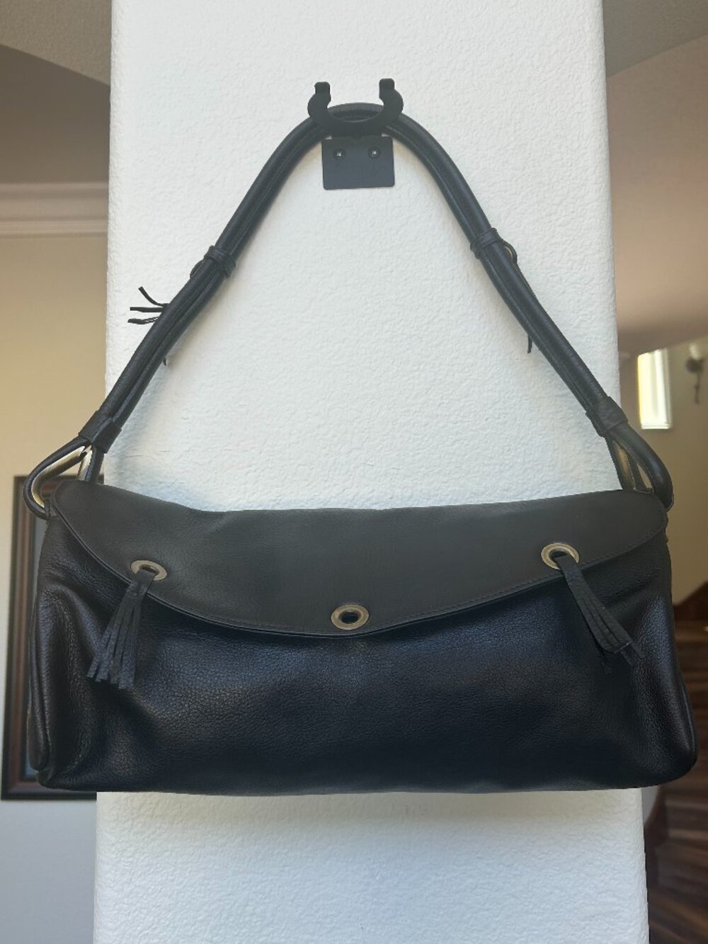 Alexander Zar of New York black leather shoulder bag.